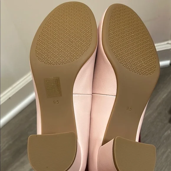 Tory Burch Benton 50mm pump. ~ 9.5 - Picture 5 of 6